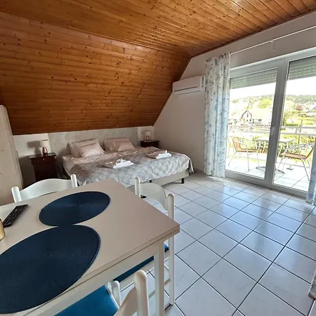Fonix Apartmanhaz Apartment *