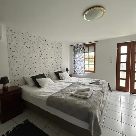 Fonix Apartmanhaz Appartement *