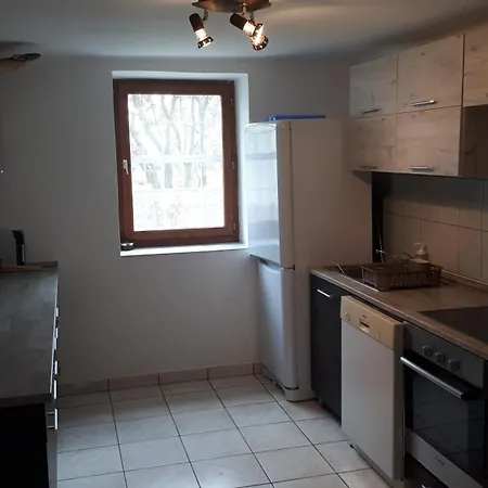 Fonix Apartmanhaz 沃尼奥尔茨沃什海吉