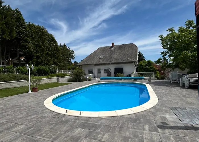 Apartment Fonix Apartmanhaz